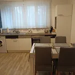 Kocka Na Prizemi アパート