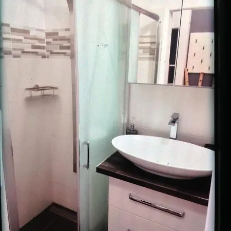 Kocka Na Prizemi Apartman