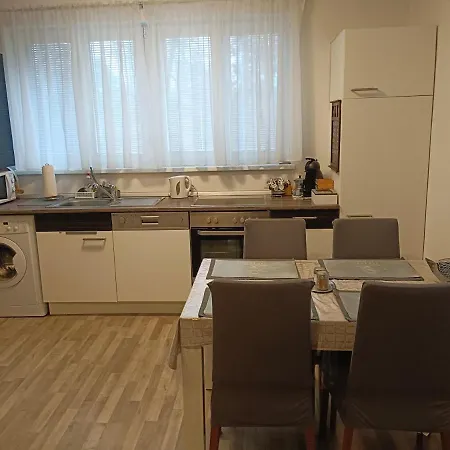Kocka Na Prizemi Appartement