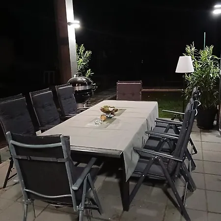 Kocka Na Prizemi Apartment Sastin-Straze