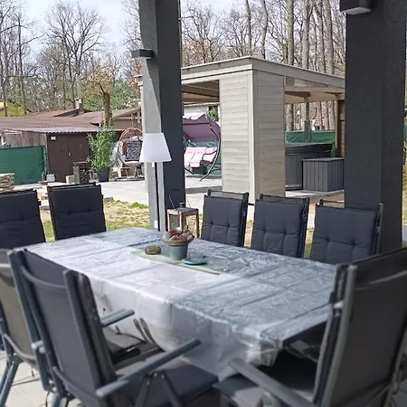 Apartman Kocka Na Prizemi Sastin-Straze