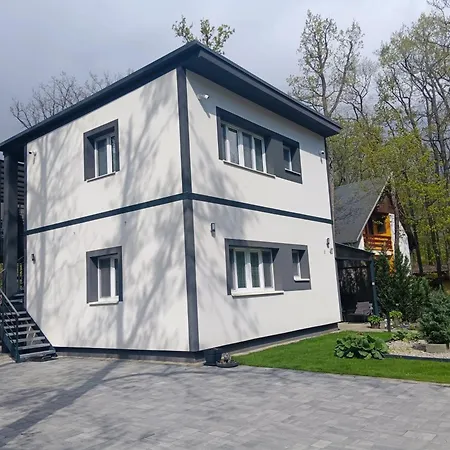 Kocka Na Prizemi Sastin-Straze