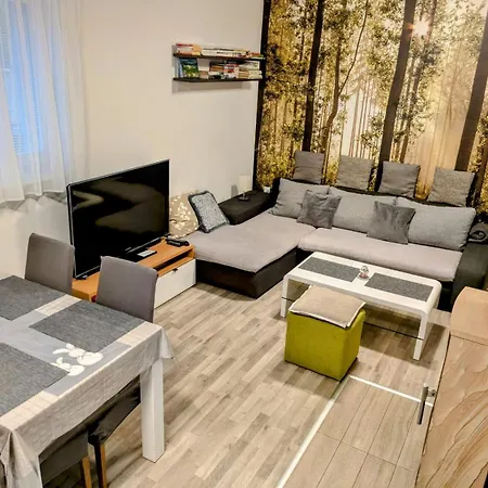 Apartman Kocka Na Prizemi Sastin-Straze