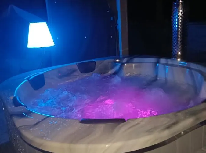 Kocka Na Prizemi Lejlighed Sastin-Straze